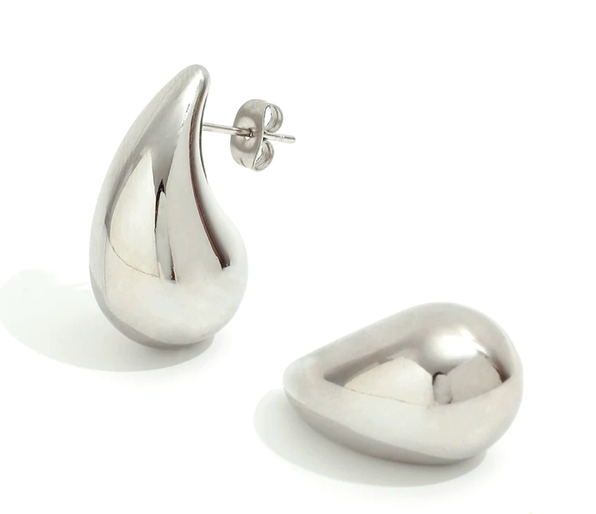 Close up front and side view of elegant 18k Silver plated stainless steel, Bottega Dupe, designer inspired, teardrop earrings with a smooth, polished finish, designed with a lightweight and tarnish resistant material for timeless sophistication.